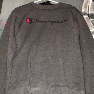 Size small champion crew neck
